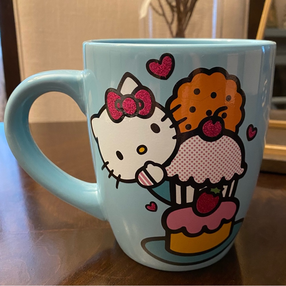 NEW Hello Kitty Sparkling ‘just loving deserts’ Jumbo Sized Mug.